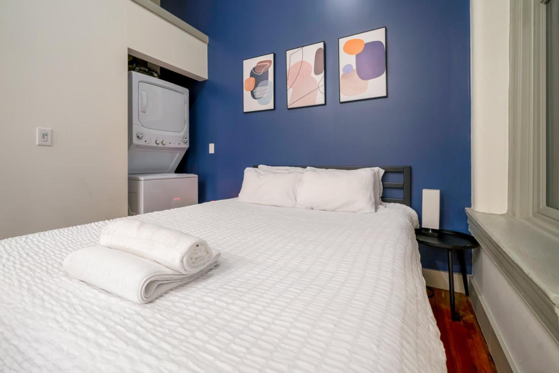 Bright And Modern In # 408 *